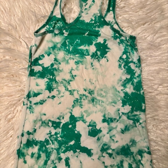 💚3/$20 Sitcom mom vibes  bleached tank top - Picture 3 of 4